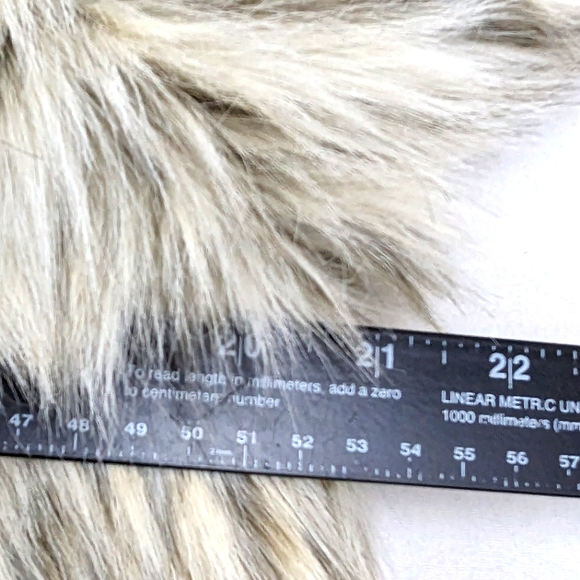 Say What Charlotte Russe NWT Faux Fur Jacket Off White & Grey Large Bag 20 - Picture 8 of 9